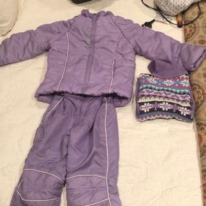 Kids size M ski jacket, pants and turtleneck
